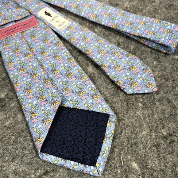 Vineyard Vines  Boys / Short Mens Tie Blue Desert Island Guitar Pink Whale ~51" - Picture 7 of 7